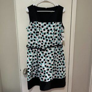 NWT Ronni Nicole Dress SZ 16